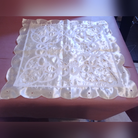 Decorative pillow - Picture 9 of 12